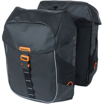 Basil fietstas dubbel Miles Tarpaulin zwart oranje 34L